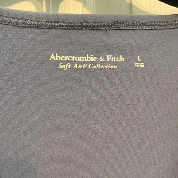 Abercrombie & Fitch soft collection - long sleeve periwinkle body suit - large - Picture 2 of 6